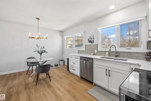 10130 62 Street, Edmonton, AB - Indoor Photo Showing Other Room