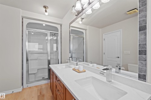 922 Wallbridge Place, Edmonton, AB 