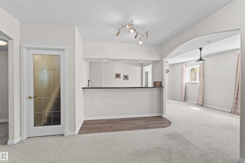 922 Wallbridge Place, Edmonton, AB 