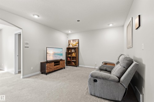 922 Wallbridge Place, Edmonton, AB 