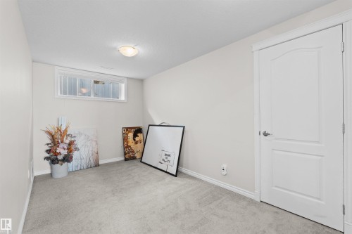 922 Wallbridge Place, Edmonton, AB 