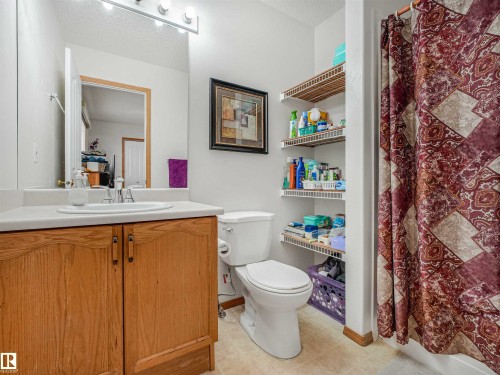 Image quality insufficient for description - 13825 128A Avenue, Edmonton, AB - Indoor Photo Showing Bathroom