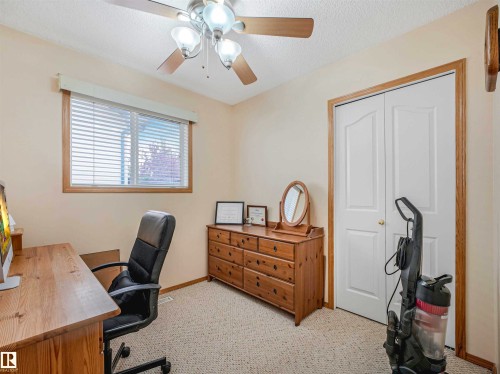 Image quality insufficient for description - 13825 128A Avenue, Edmonton, AB - Indoor Photo Showing Office