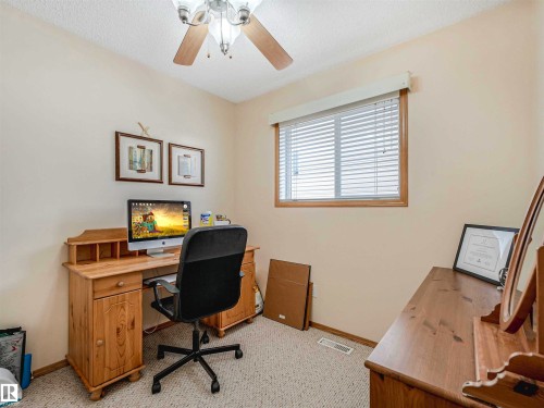 Image quality insufficient for description - 13825 128A Avenue, Edmonton, AB - Indoor Photo Showing Office