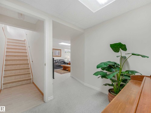 Image quality insufficient for description - 13825 128A Avenue, Edmonton, AB - Indoor Photo Showing Other Room