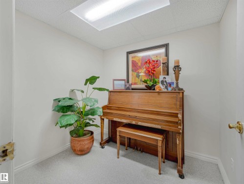 Image quality insufficient for description - 13825 128A Avenue, Edmonton, AB - Indoor
