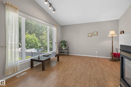 2252 Brennan Court, Edmonton, AB 