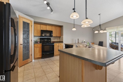 2252 Brennan Court, Edmonton, AB 