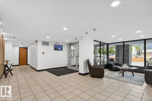 #602 12303 Jasper Av Nw, Edmonton, AB - Indoor Photo Showing Other Room