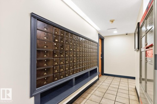 #602 12303 Jasper Av Nw, Edmonton, AB - Indoor Photo Showing Other Room