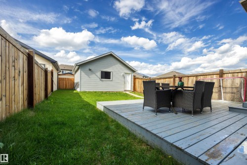 818 Eagleson Link, Edmonton, AB 