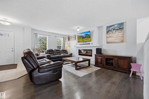 818 Eagleson Link, Edmonton, AB 