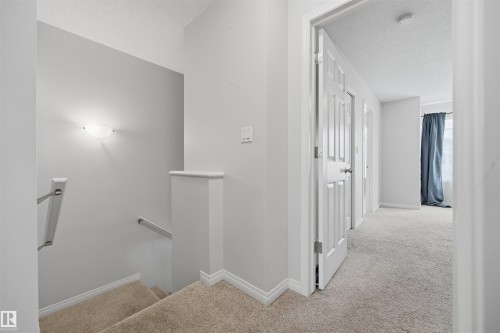 818 Eagleson Link, Edmonton, AB 