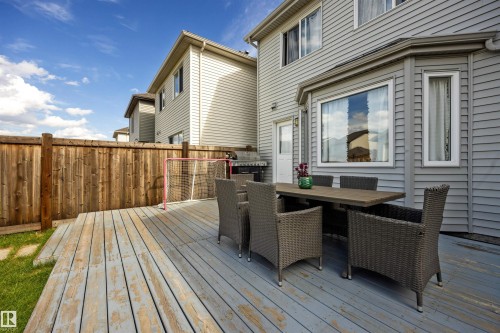 818 Eagleson Link, Edmonton, AB 