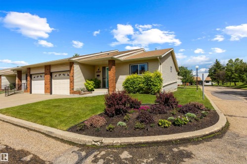 10642 153 Avenue, Edmonton, AB 