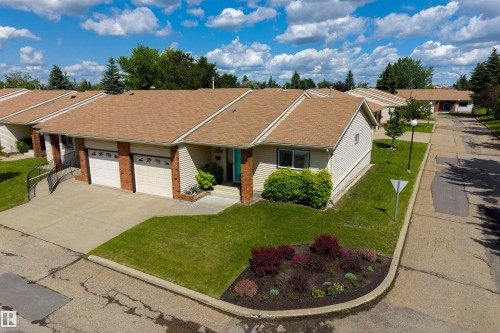 10642 153 Avenue, Edmonton, AB 