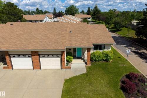 10642 153 Avenue, Edmonton, AB 