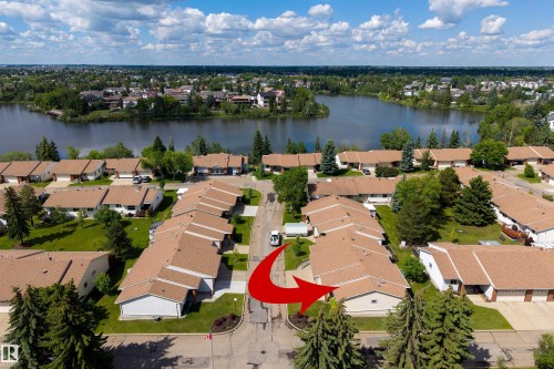 10642 153 Avenue, Edmonton, AB 