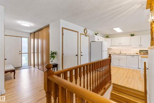 10642 153 Avenue, Edmonton, AB 