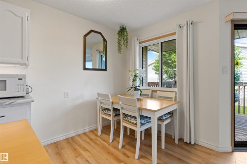 10642 153 Avenue, Edmonton, AB 