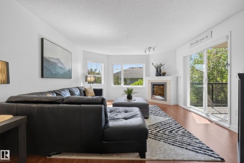 215 2045 Grantham Crest, Edmonton, AB 