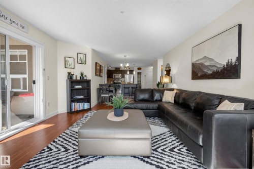 215 2045 Grantham Crest, Edmonton, AB 