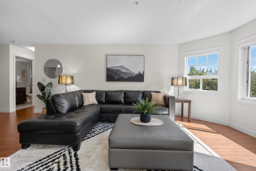 215 2045 Grantham Crest, Edmonton, AB 