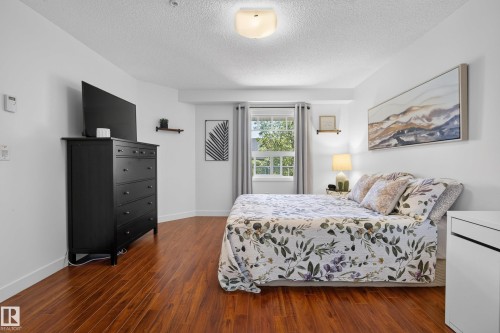 215 2045 Grantham Crest, Edmonton, AB 