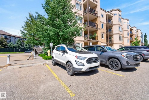 215 2045 Grantham Crest, Edmonton, AB 