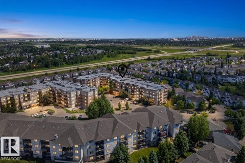 215 2045 Grantham Crest, Edmonton, AB 