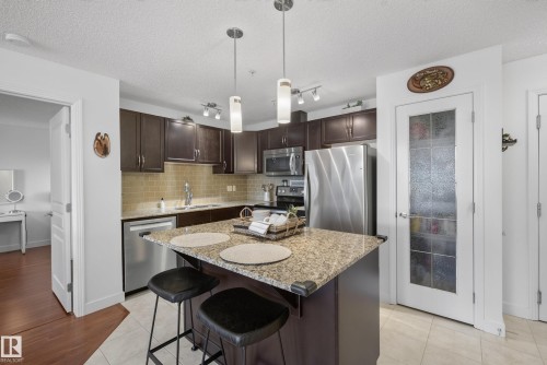 215 2045 Grantham Crest, Edmonton, AB 