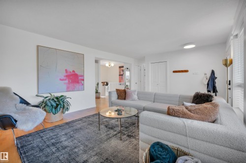 9015 148 Street, Edmonton, AB 