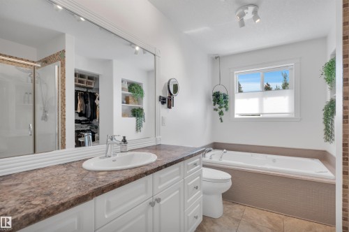 9015 148 Street, Edmonton, AB 
