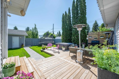 9015 148 Street, Edmonton, AB 