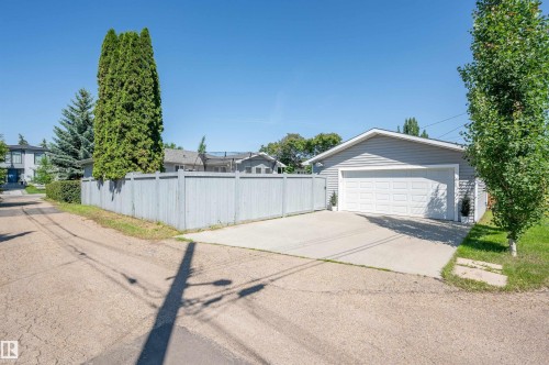 9015 148 Street, Edmonton, AB 