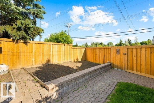 15621 79A Avenue, Edmonton, AB 