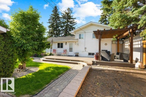15621 79A Avenue, Edmonton, AB 