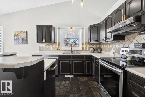 7936 165 Avenue, Edmonton, AB 