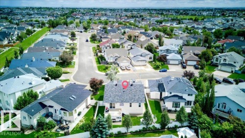 7936 165 Avenue, Edmonton, AB 
