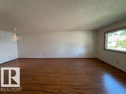 241 Oeming Road, Edmonton, AB 