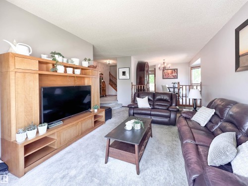 8 Dion Place, St. Albert, AB 