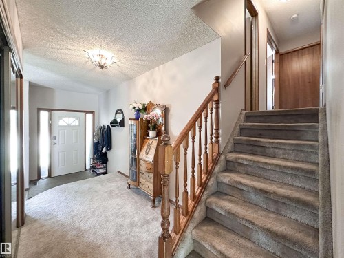 8 Dion Place, St. Albert, AB 