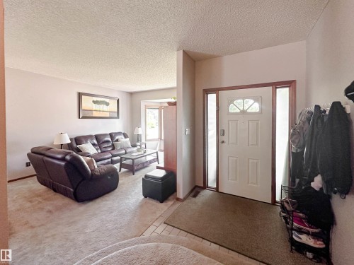 8 Dion Place, St. Albert, AB 