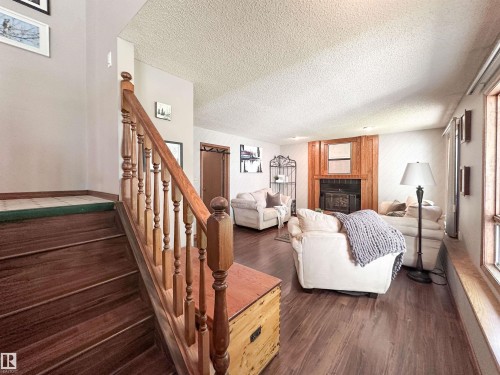 8 Dion Place, St. Albert, AB 