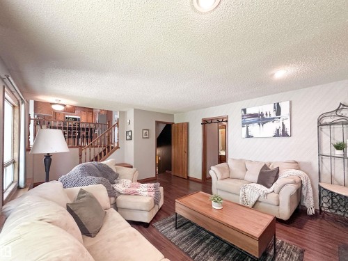 8 Dion Place, St. Albert, AB 