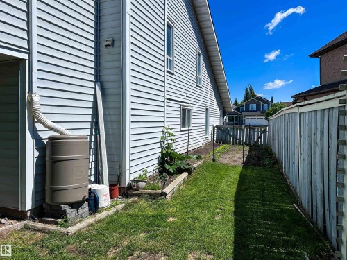 8 Dion Place, St. Albert, AB 