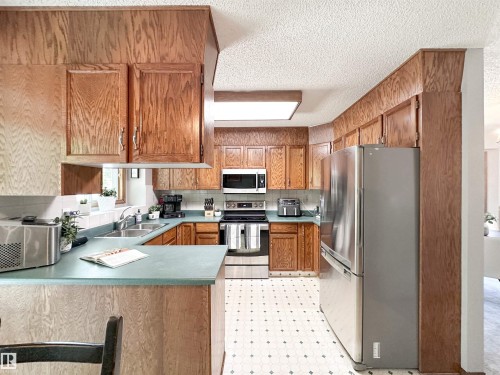 8 Dion Place, St. Albert, AB 
