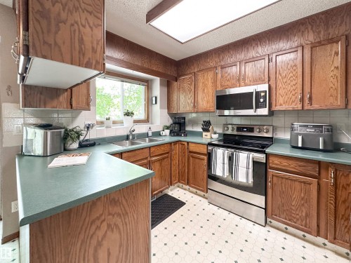 8 Dion Place, St. Albert, AB 