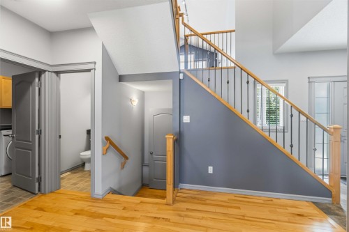 Hardwood flooring throughout the main level - 3061 Spence Wynd, Edmonton, AB 