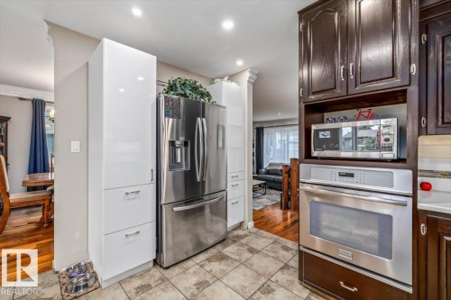8720 152B Avenue, Edmonton, AB 